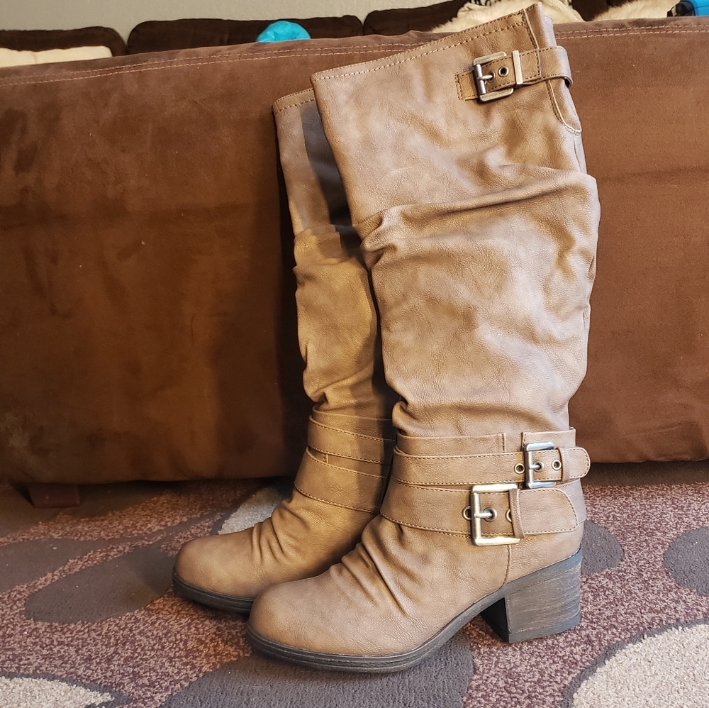 Carlos Santana boots